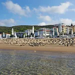 Aparthotel Hotel Amore Beach 4*