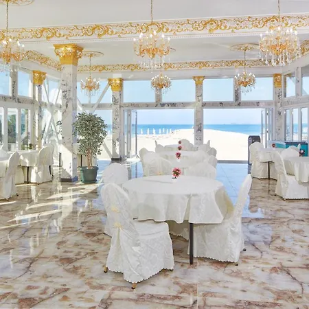 Hotel Amore Beach