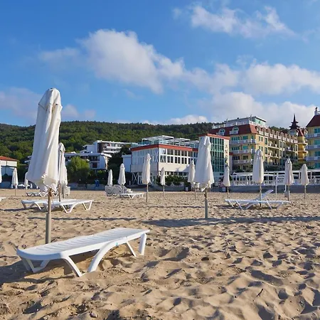 Hotel Amore Beach Hotel apartamentowy 4*